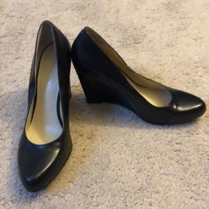 Black wedge heels